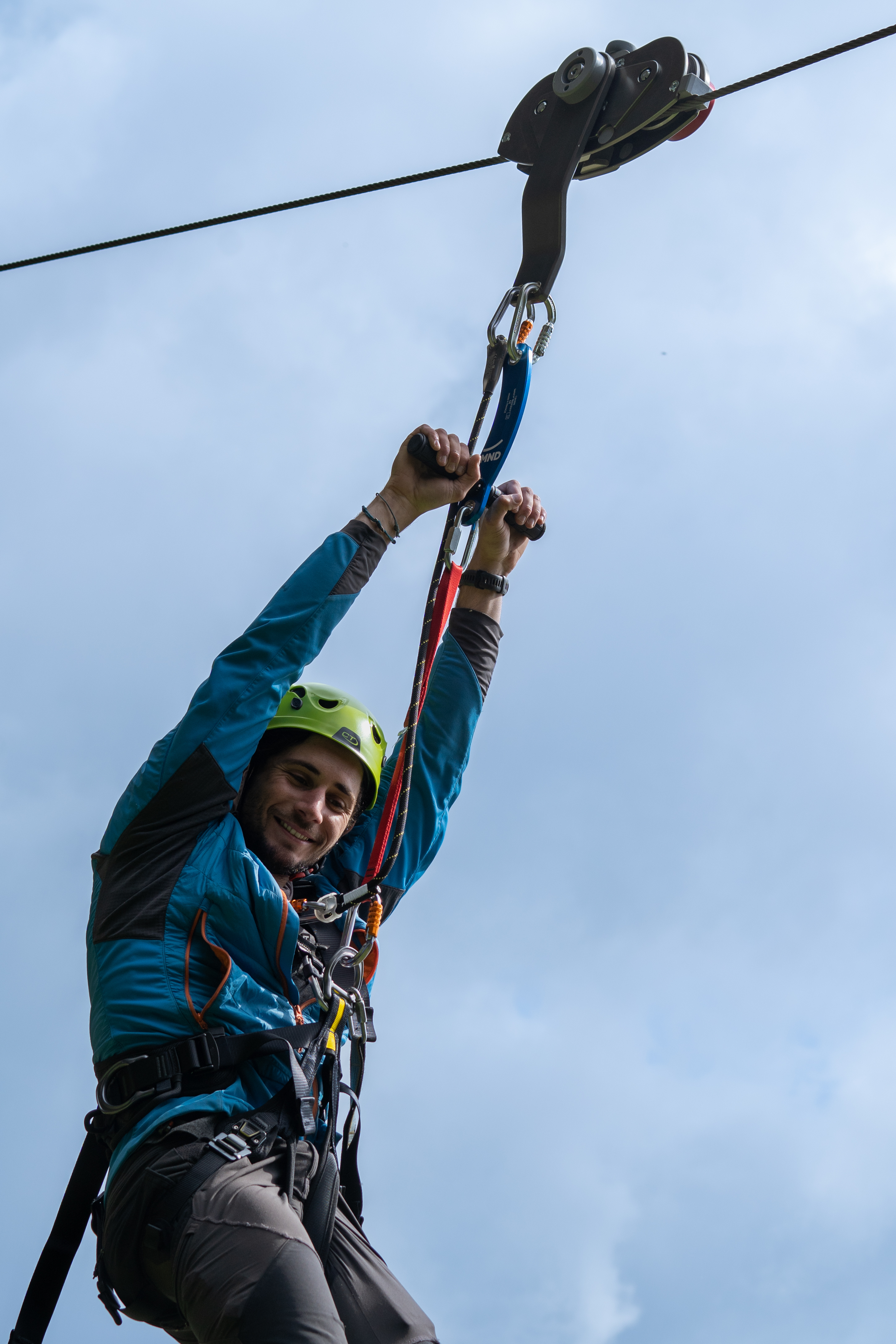 Tyrolienne &copy;OT Chamrousse (2).jpg (4.37 MB)