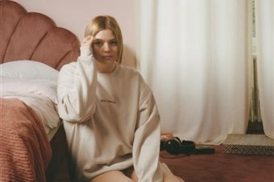 « Sentiments » : Louane sort son nouvel album