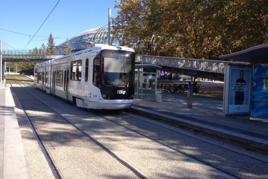 Grenoble : un chauffeur de bus gazé derrière son volant